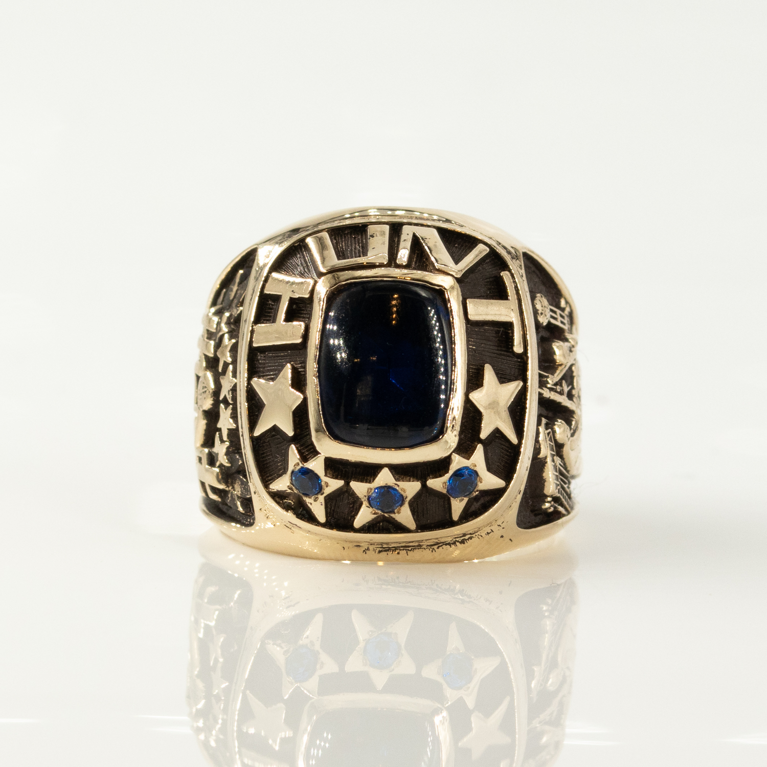 Vintage Hunt Oil Signet Ring