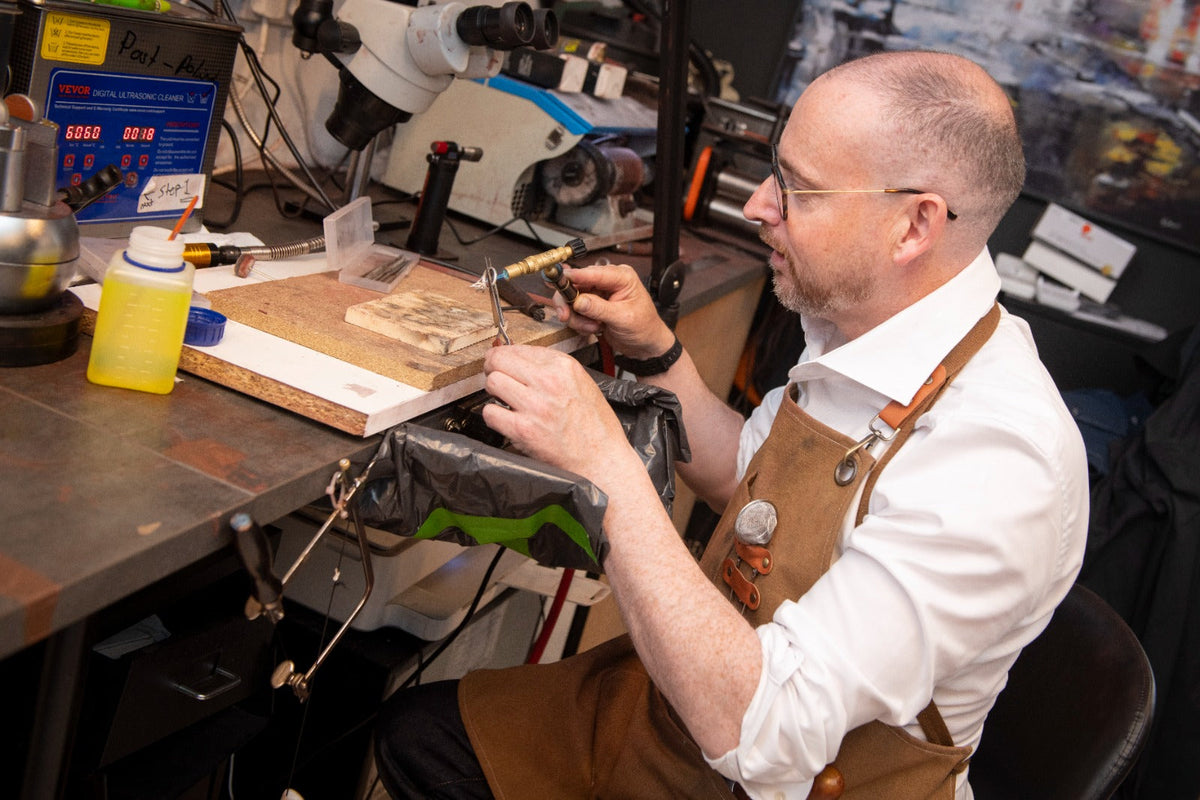 Giving Old Jewellery New Life: A Guide to Remodelling & Recycling